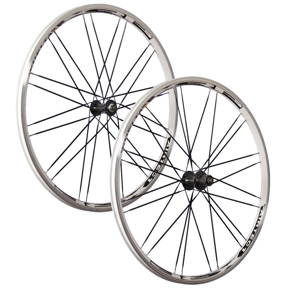 28 pouces ensemble roues vélo Airtec1 XRP Shimano Altus HB FH-RM40 blanc